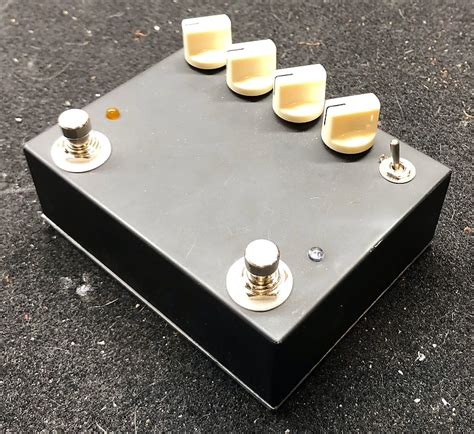 build your own clone pedal.